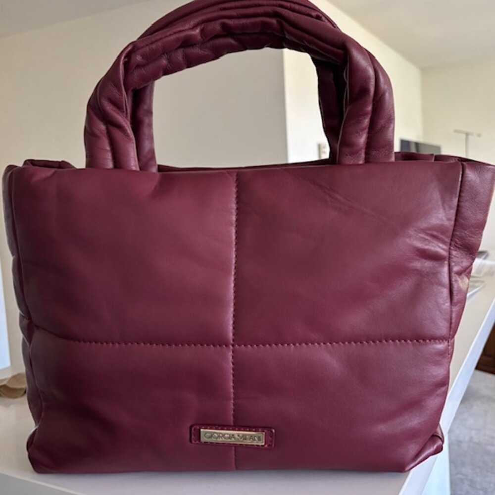 Leather tote
